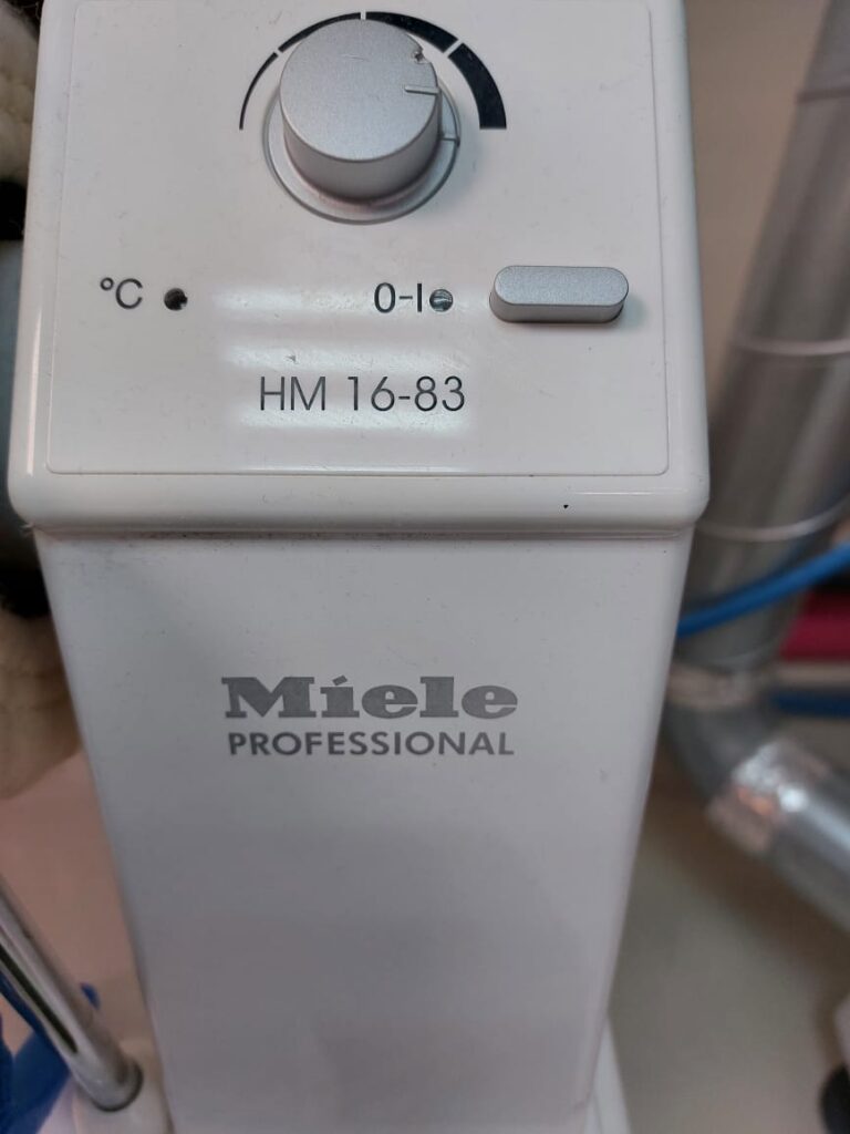 Гладильный каток Miele HM 16-83